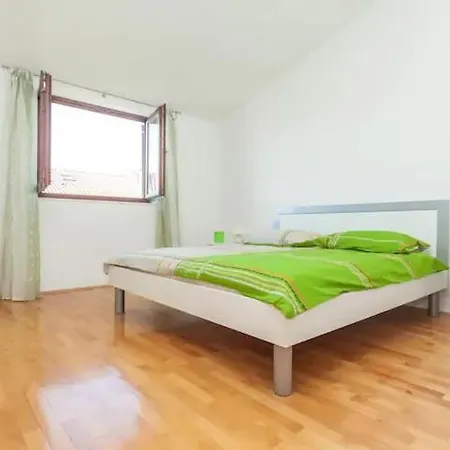 Morovic * Kaštela