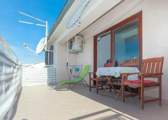 Morovic شقة Kaštela